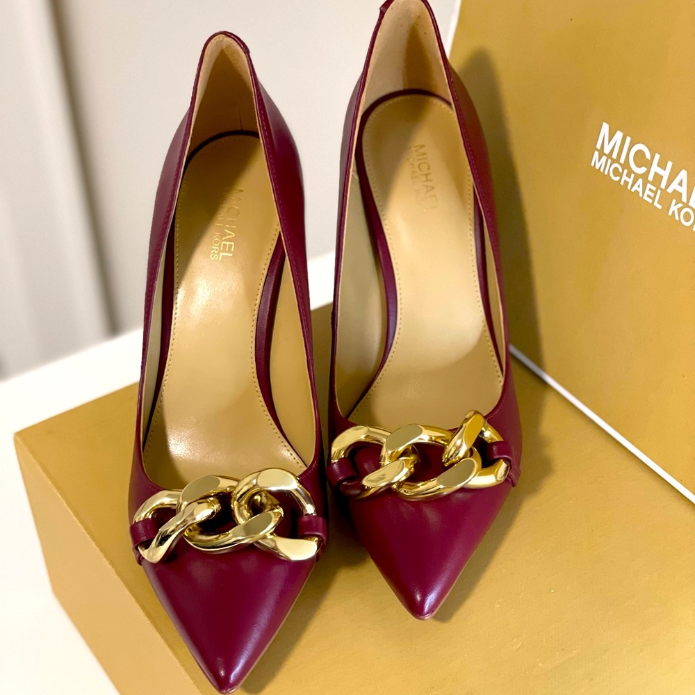 Michael Michael Kors Dark Berry heels pump